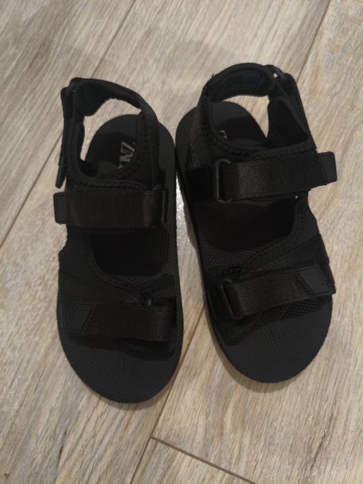 Босоніжки дитячі ZARA
