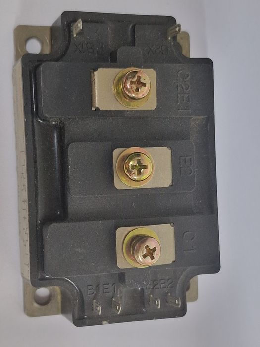 #215  Eupec Powerblock CC 100 R 06 KN 18E3