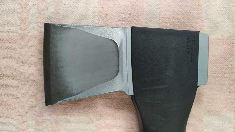 Топор-колун Fiskars х17
