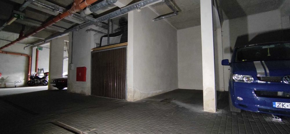 Okazja miejsce postojowe w hali garaż. centrum ul. Dzieci Wrzesińskich - Widok 3