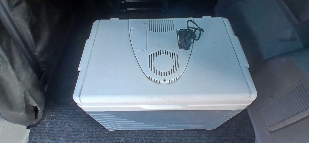 lodowka samochodowa 12 volt 45 litrow
