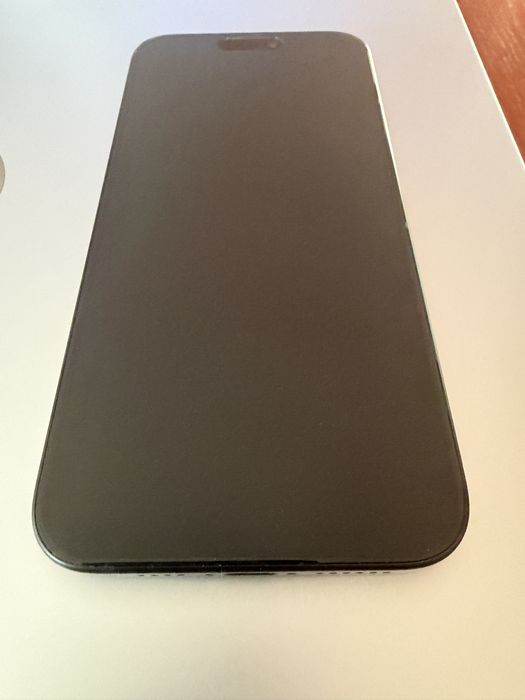 iPhone  15 plus  zadbany