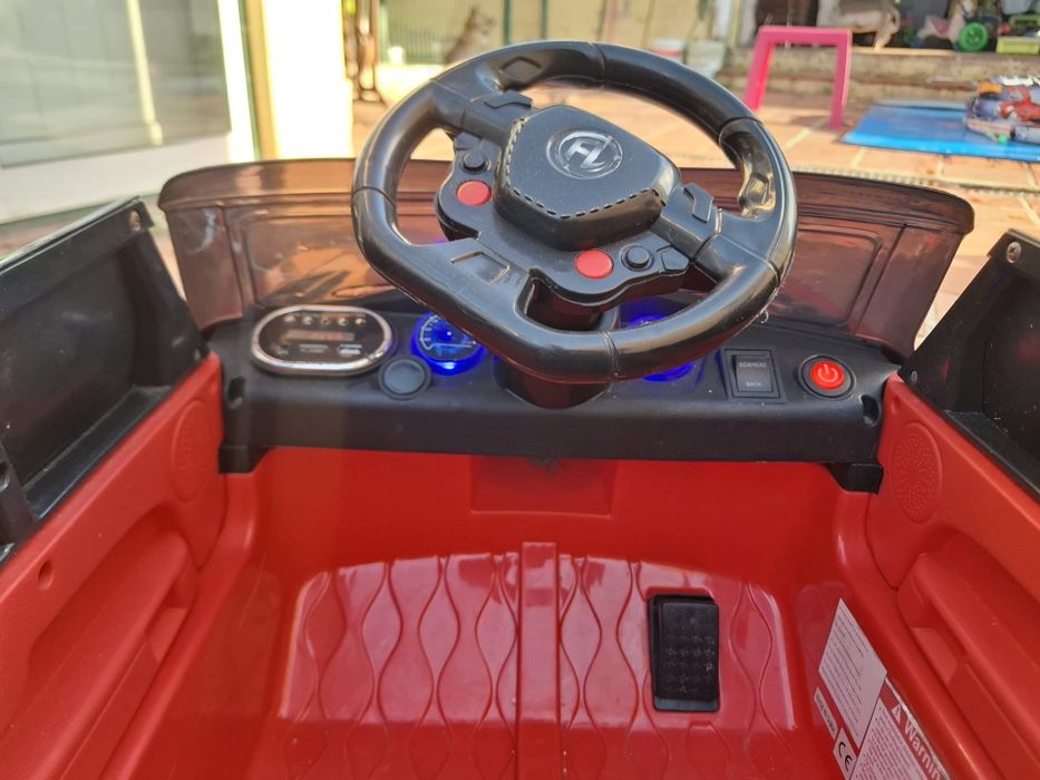 Carro telecomandado para criança