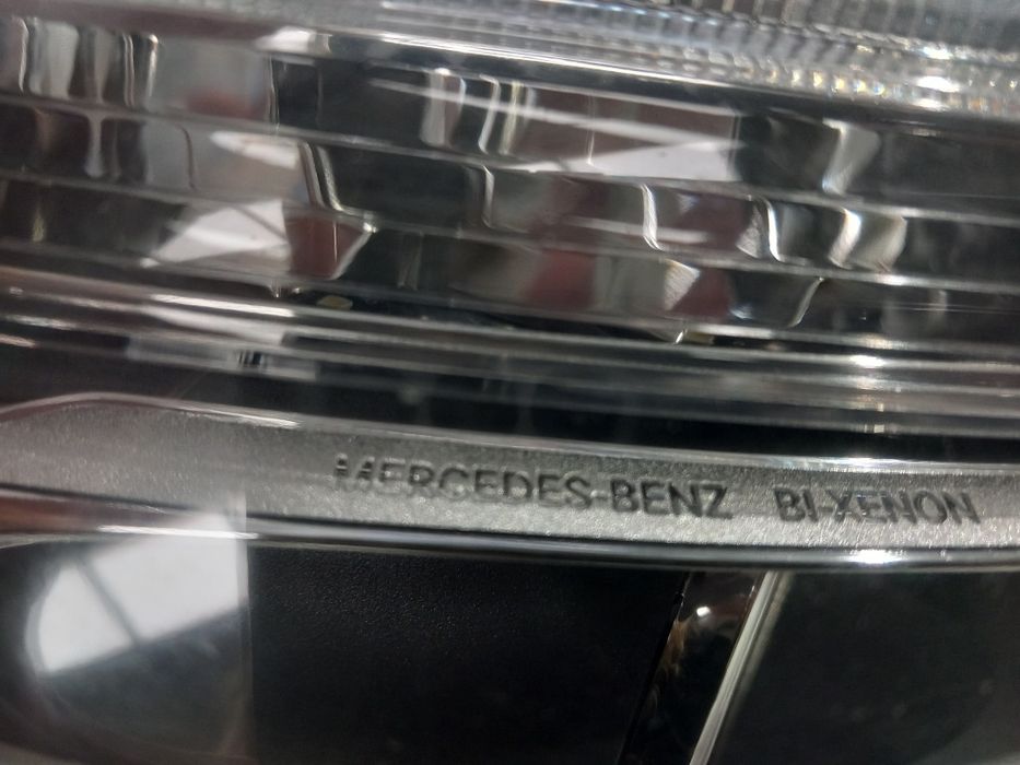 Ótica direita Bi Xenon Mercedes W176