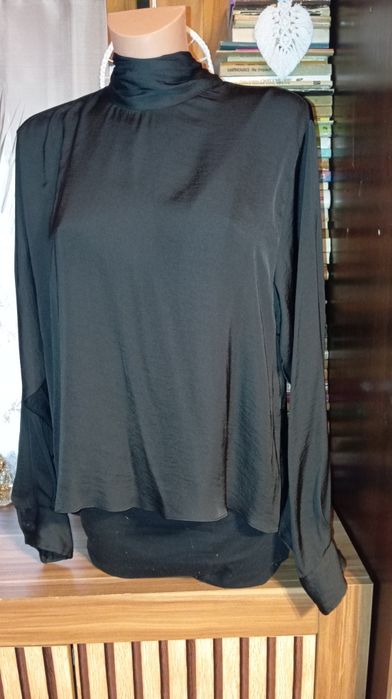 Bluzka damska czarna marki ZARA rozm. M