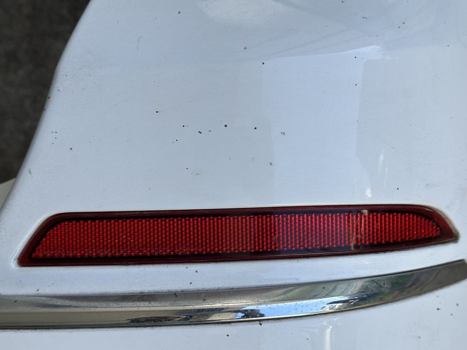 Pára-choques trás Opel Astra J Sports Tourer 2010 a 2016