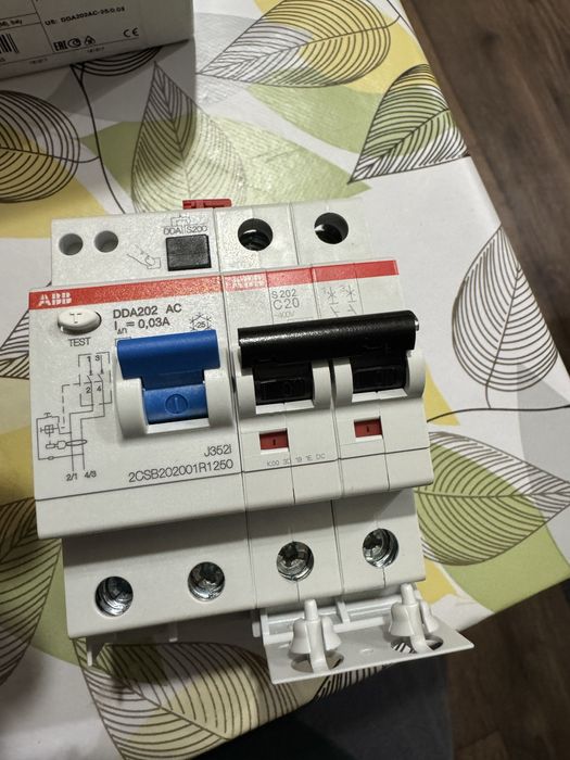 Акція !Диференціальний автомат DS202 AC-C20/0,03