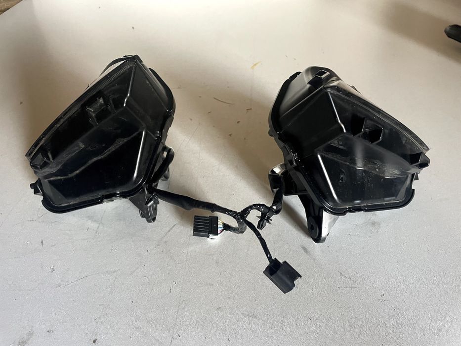 Lampa przód Honda CBR 600 RR CBR 600RR 24-25 PC 69 idealna części oryg