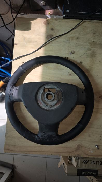 Volante restaurado Opel Astra H 2007