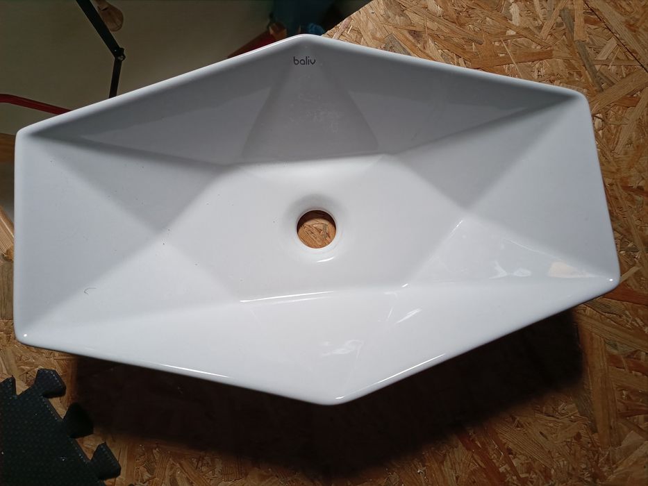 Umywalka nablatowa baliv