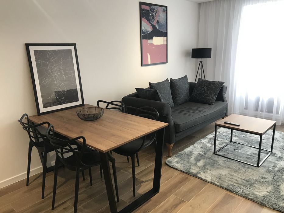 Wynajmę mieszkanie 2-pokojowe w centrum Łodzi z garażem podziemnym