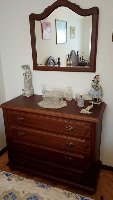 V E N D O  Conjunto quarto solteiros