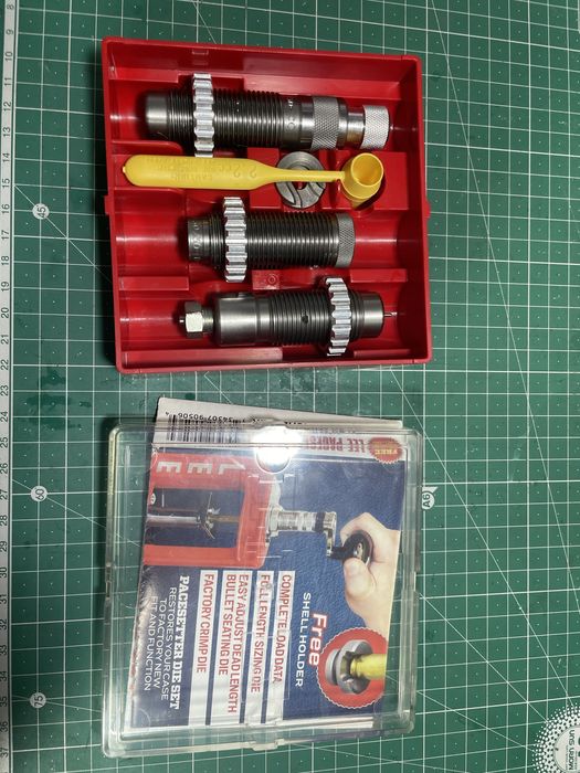 Dies Lee 30/30 como novos