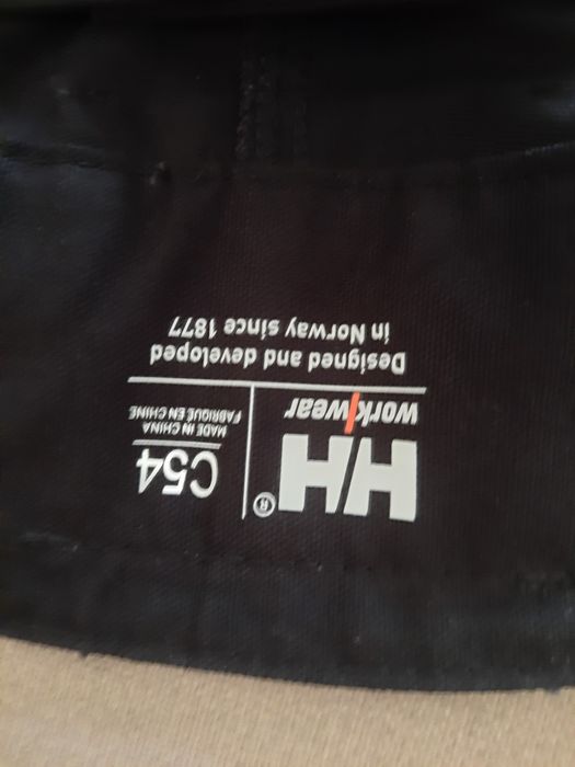 Helly hansen spodnie piratki rozC54. /77447-992 Chelsea evolution .