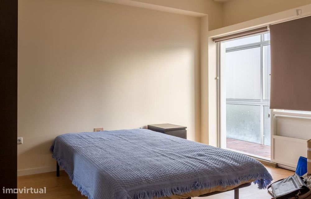 Quarto - localizado em Bonfim Porto