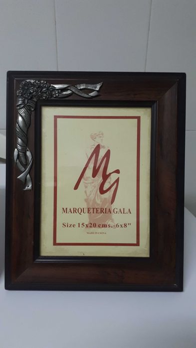 Metallic Ornament Frames, 2 Units64861616789761121