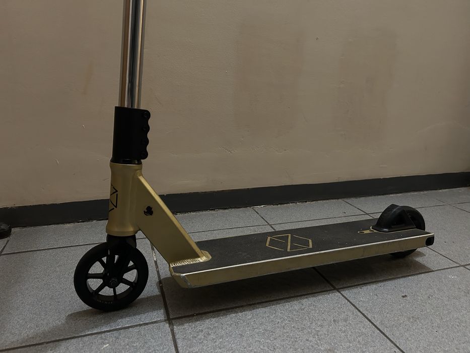 Самокат Native Stem M + Ethic Trianon 72