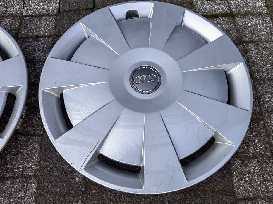 Kołpaki audi 16 cali komplet Oryginalne 8V0 Audi  A1 A3 A4