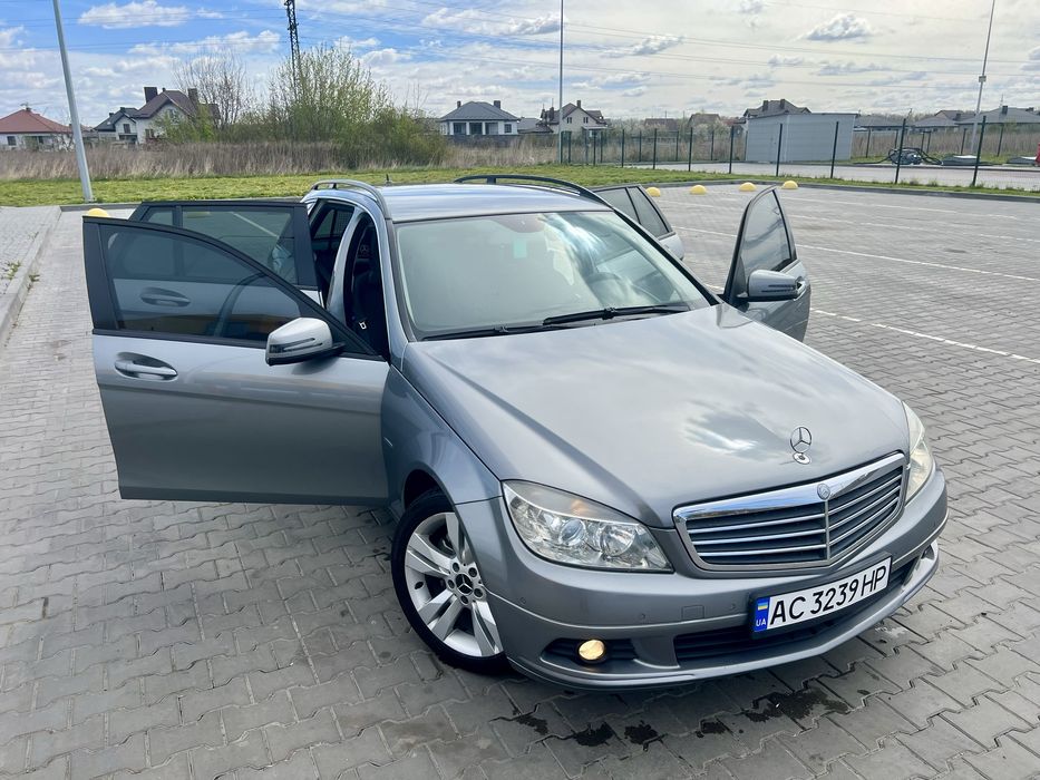 Mercedes-Benz C-Class 2010