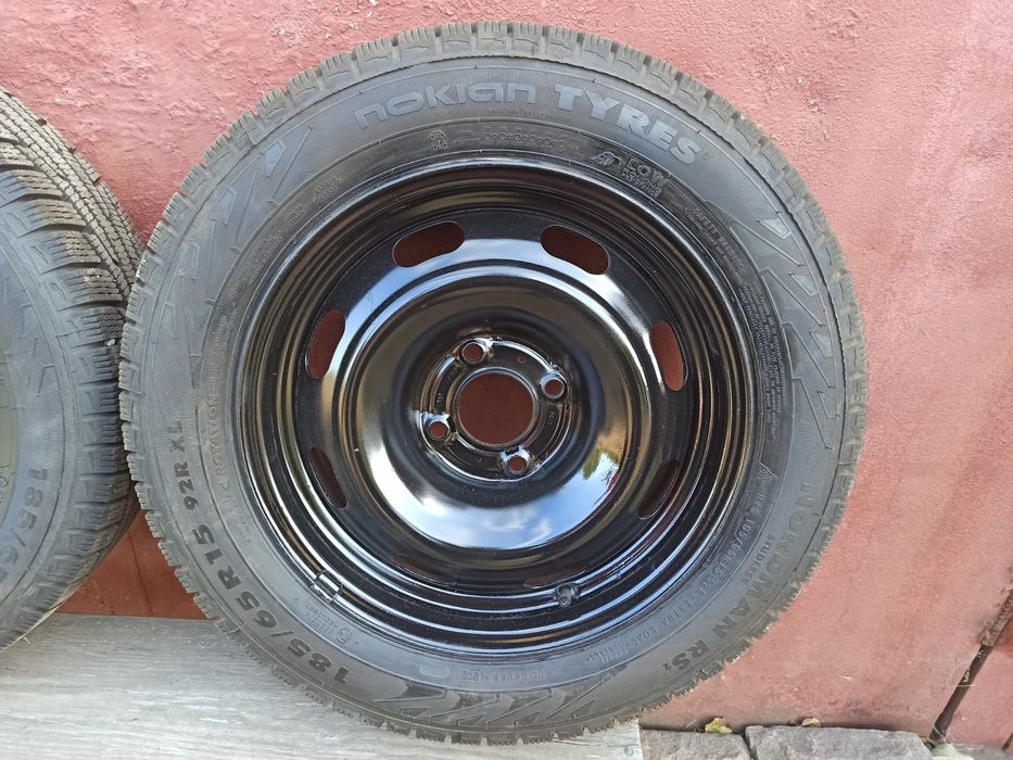 Продам резину на дисках стан нової 185/65 R15