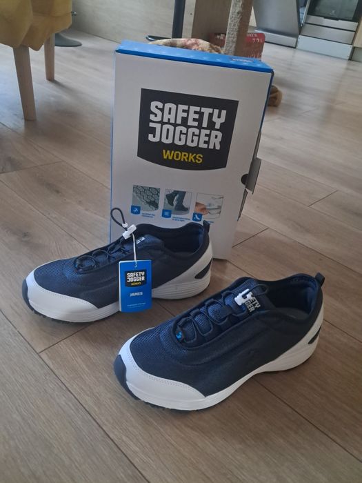 Buty /trampki medyczne męskie firmy safety Jogger rozm.44