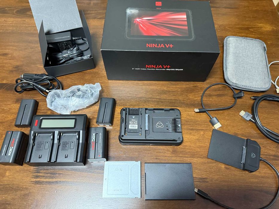 Atomos Ninja V+ (8K HDR) + SSD AtomX 1TB + Kit Energia (4 Baterias) + Leitor Docking II – Impecável!