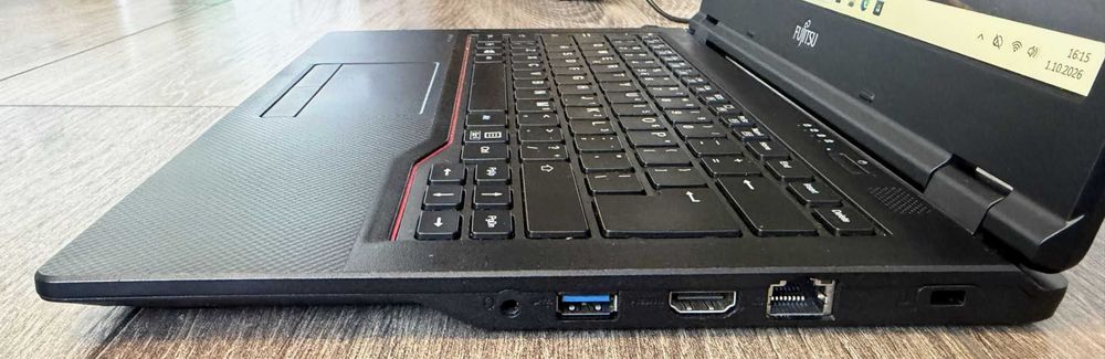 Laptop Fujitsu Lifebook E548 | i5-7300U | 8GB ram| 256GB ssd| Windows 11 Pro