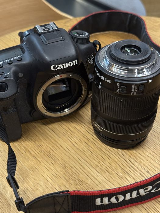 Фотоапарат Canon EOS 7D Mark II Kit (+Canon EF 50 mm f/1.2L USM)