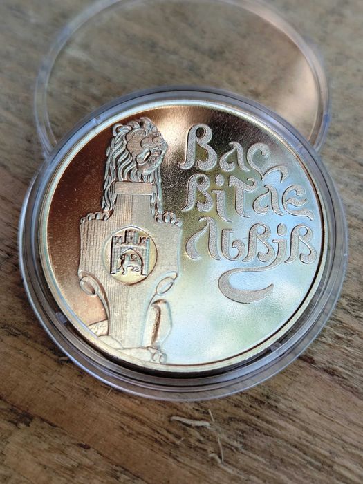 Колекційні медалі Львівського заводу Топаз