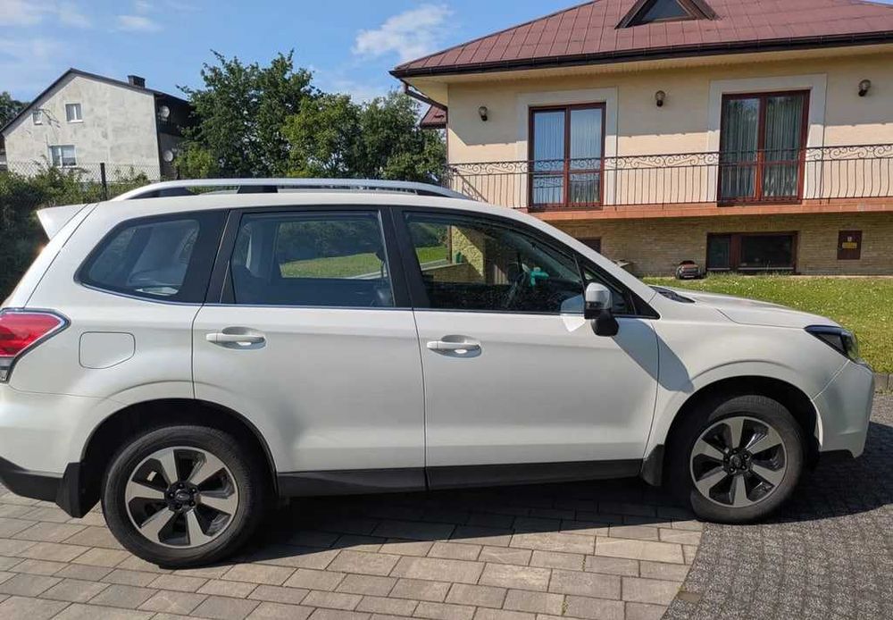 Продам Subaru Forester 2019 2.5