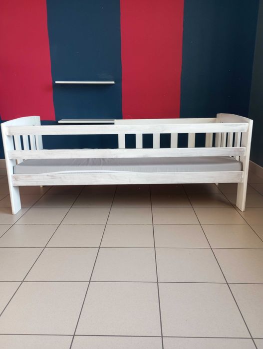 Sprzedam łóżeczko dziecięce