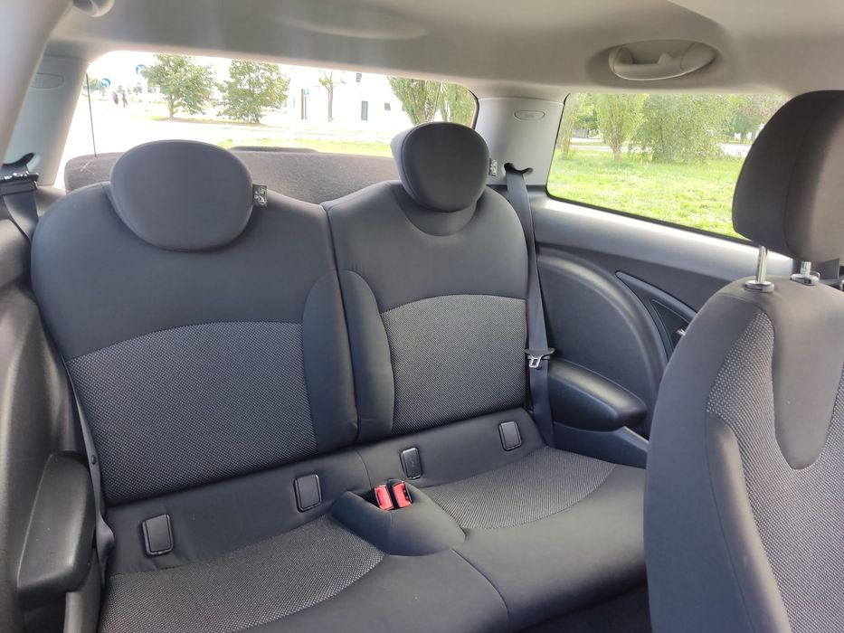 Mini Cooper 1.6 benzyna