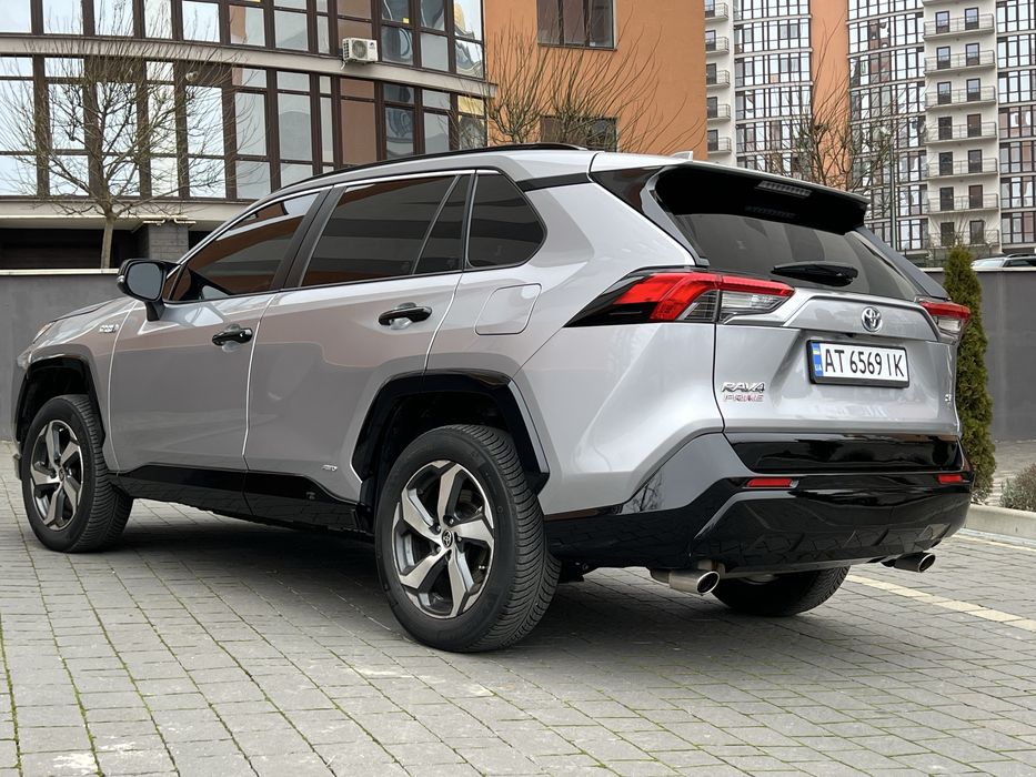 Toyota RAV4 PLUG-IN HYBRID авто продаж