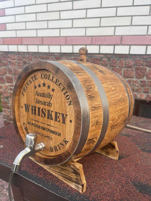Бочки дубові бочка діжка дубова для алкоголю вина коняку віскі