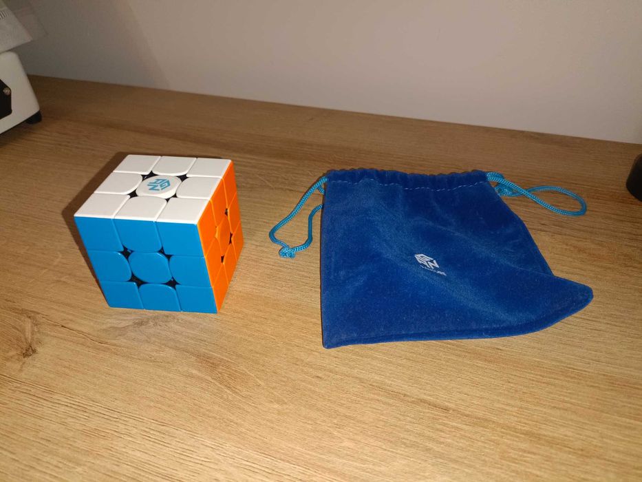 Kostka rubika 3x3 GAN cube z magnesami