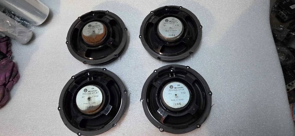 Głośniki Volkswagen Touareg kpl -411A