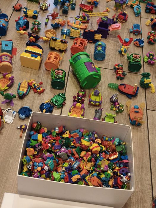Super zings piratix zabawki plus duzo figurek zestaw Kaboom city