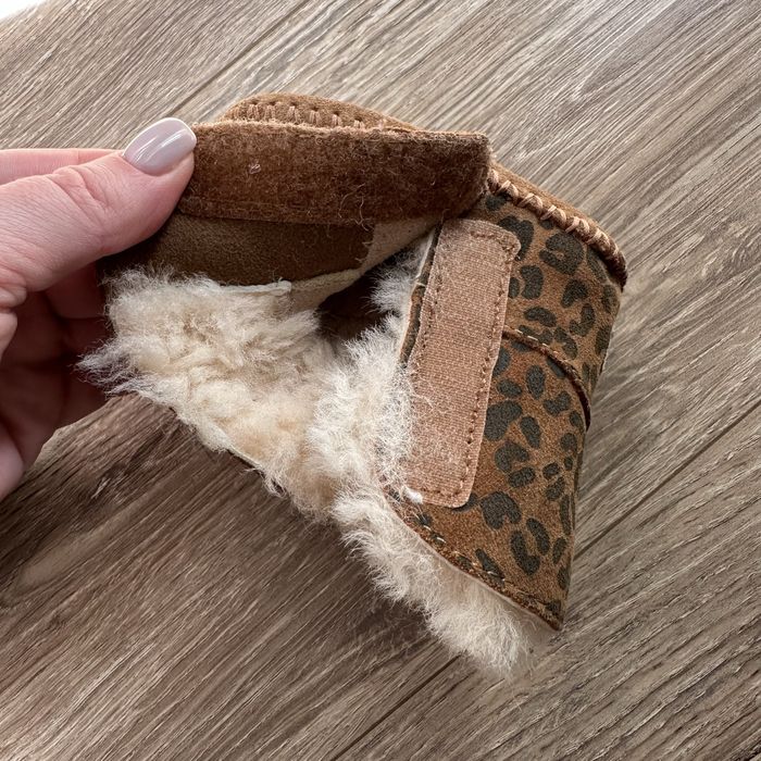 Уггі ugg оригінал ,капці на дівчинку в леопардовому принті нові