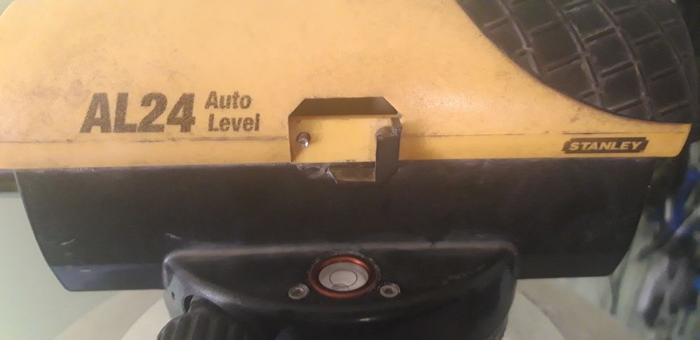 Samodzielna naprawa czyli inaczej serwis? Tak! Części do niwelatora.