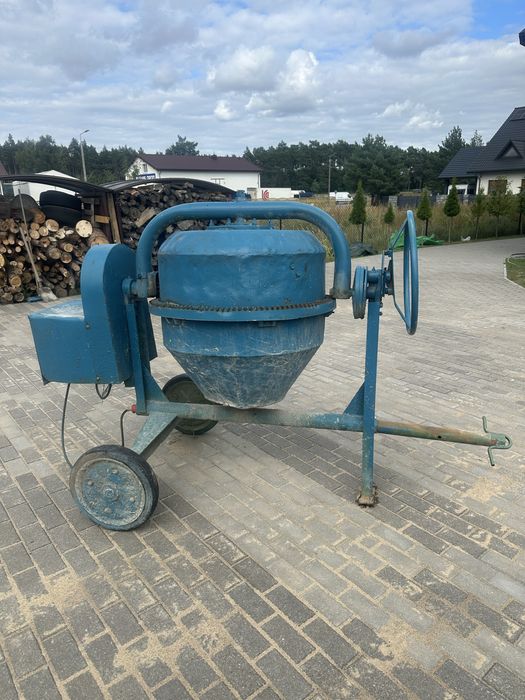 Betoniarka 250l na siłę