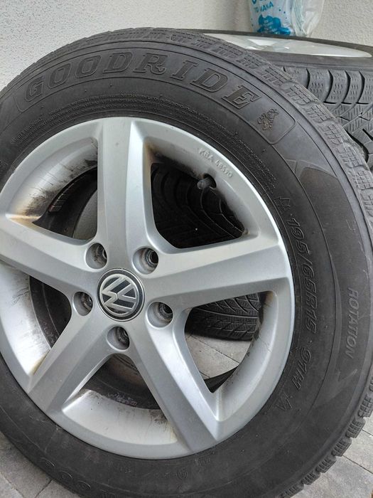 Opony Zimowe 195/65 r.15 z Aluminiowe Felgi