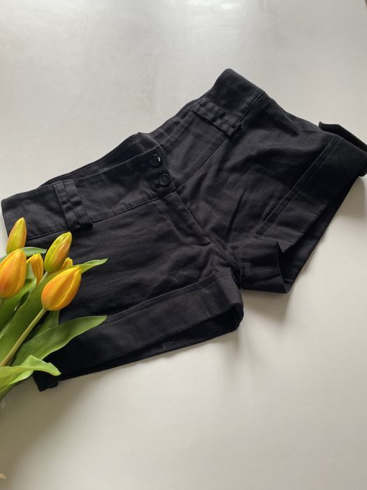 Krótkie spodenki r. Xs