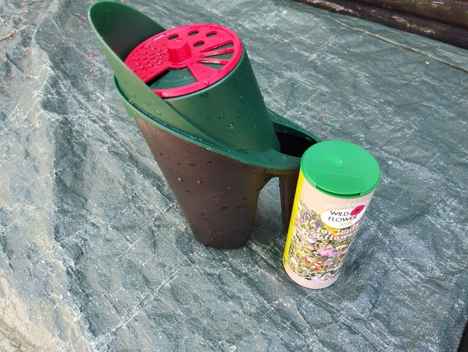 Siewnik ręczny do trawy nasion nawozu odżywek łąka kwietna gratis