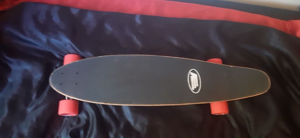 Longboard Vault  Cruiser 34'  .