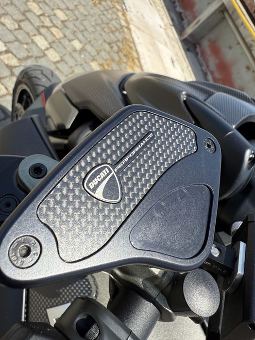 Ducati Diavel - carbon edicion