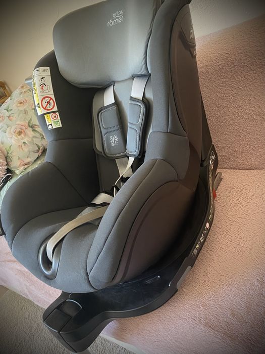 Fotelik samochodowy Britax Roömer  Dualfix M I-Size Space Black 9-18Kg
