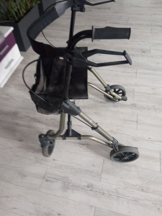 Balkonik do rehabilitacji chodzik