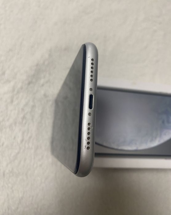 Продам айфон ХР на 64 гб 77акб