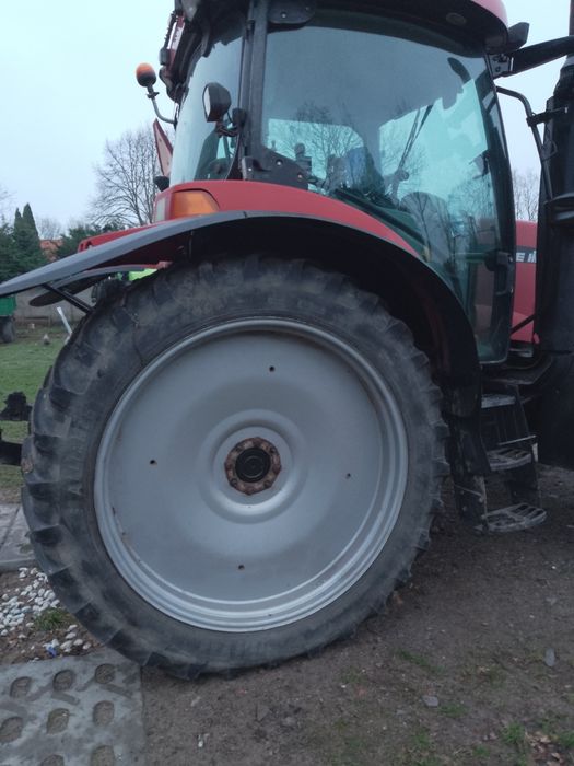 Wąskie koła do ciągnika CASE,  NEW HOLLAND komplet TYŁ