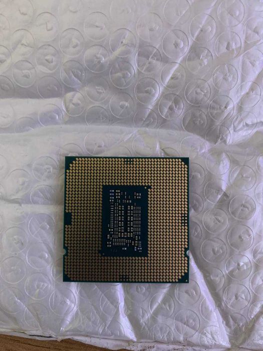 Продам процессор i3 10100f